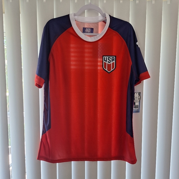 NWT Large XCelsius Active United States USA Futbol Soccer Jersey Shirt MSRP $70 - Picture 1 of 6
